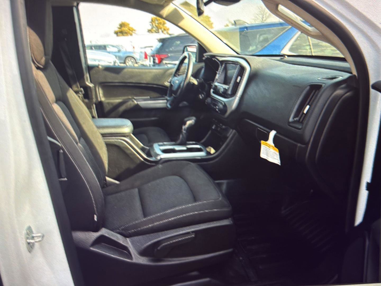 Used 2022 Chevrolet Colorado LT w/ Fleet Safety Package image 15