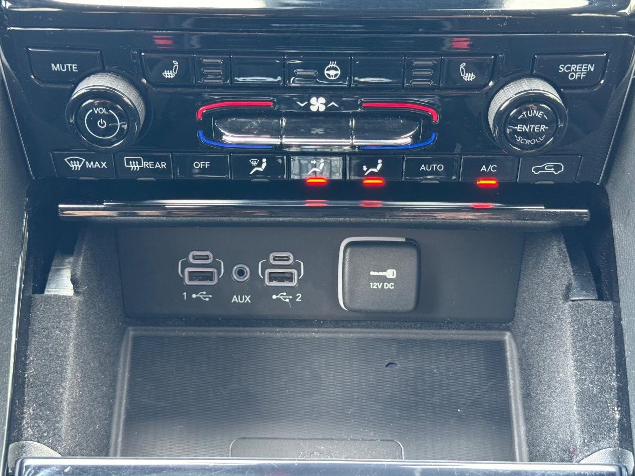 Used 2021 Jeep Grand Cherokee L Laredo w/ Luxury Tech Group I image 15