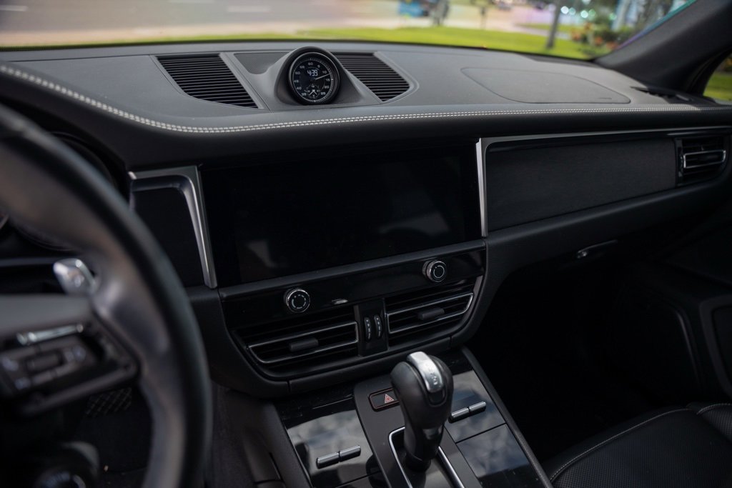 Used 2023 Porsche Macan GTS image 14