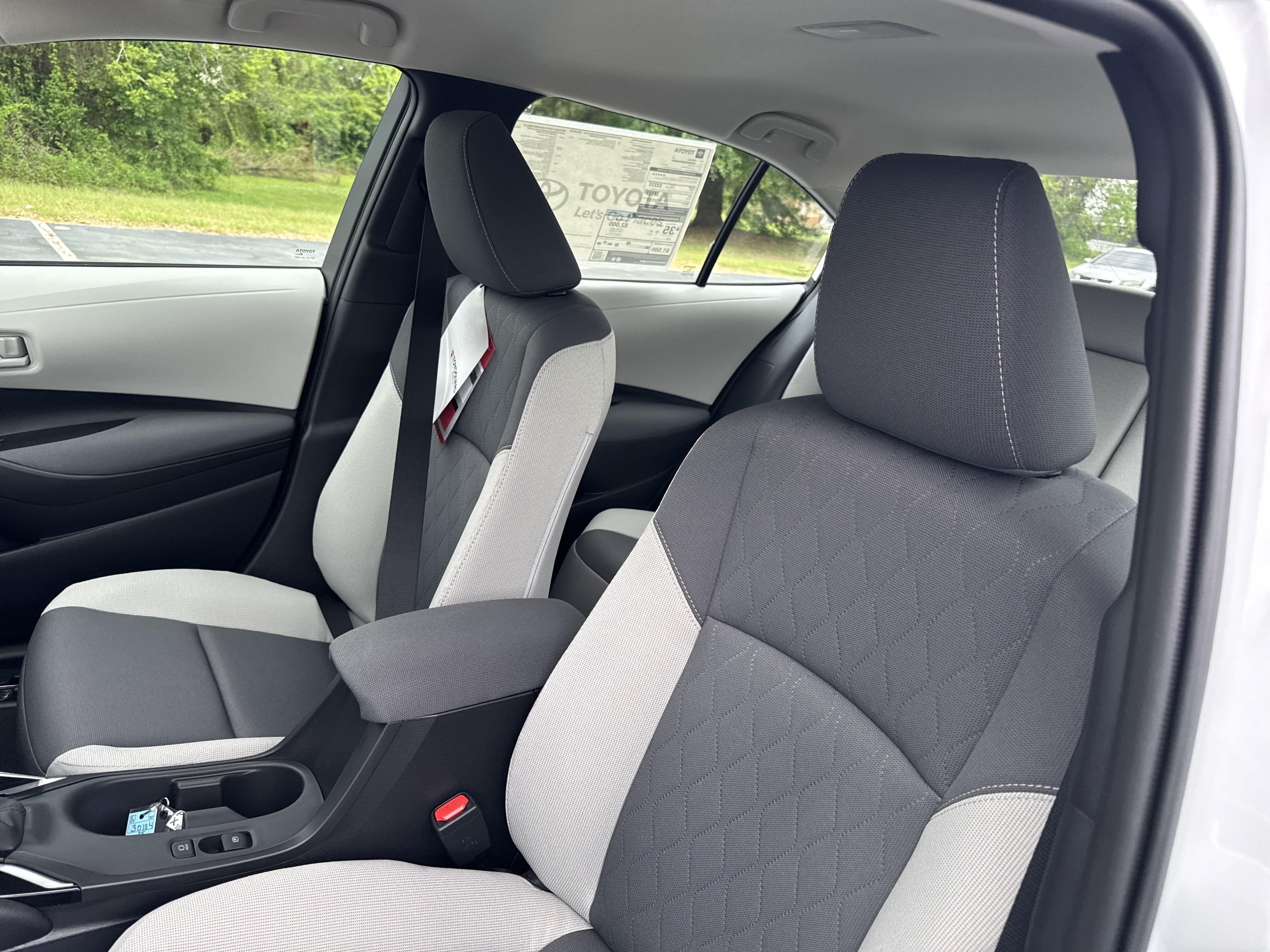 New 2025 Toyota Corolla LE w/ Convenience Package FWD image 14