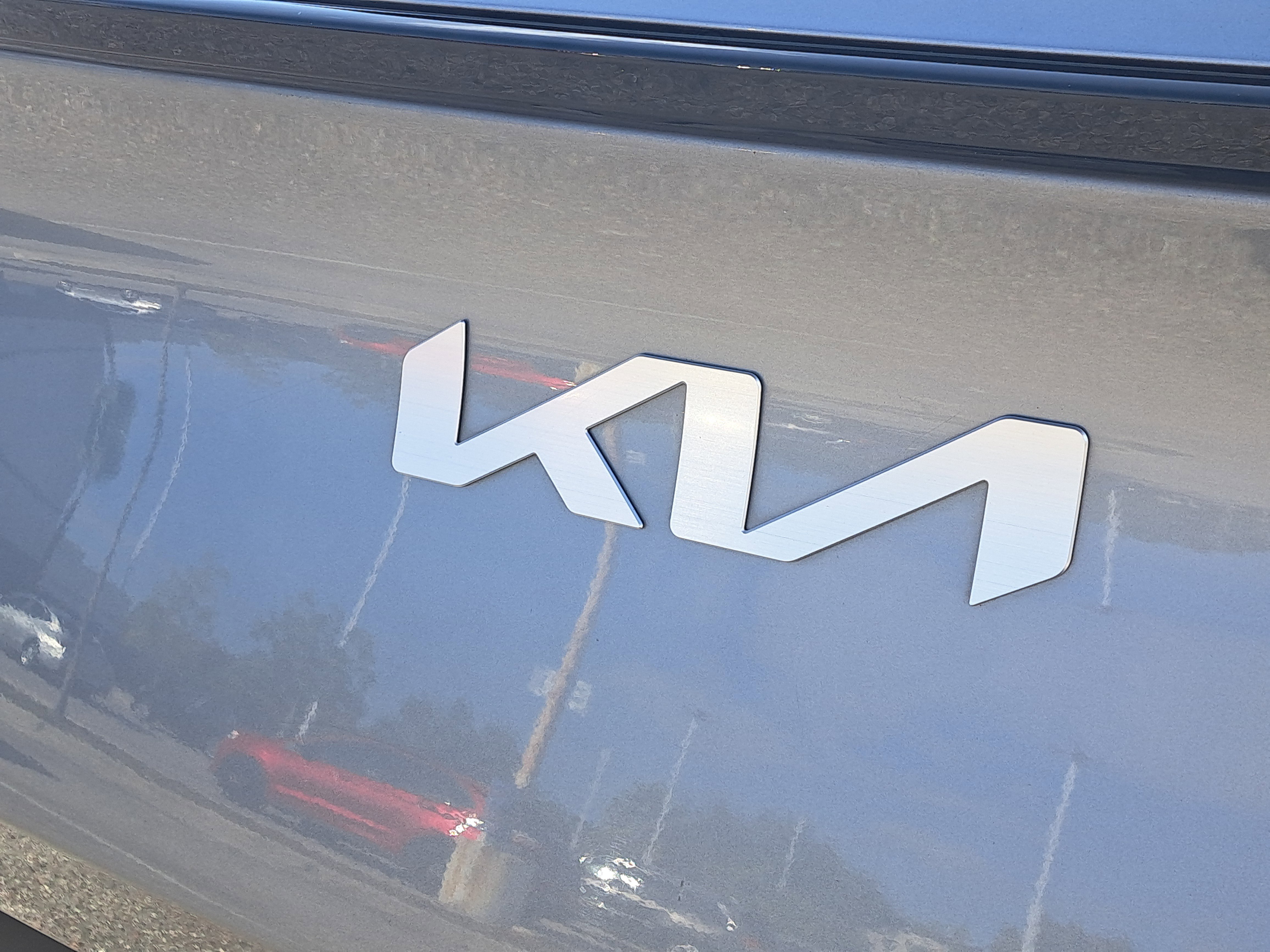 Used 2023 Kia Sportage LX image 8