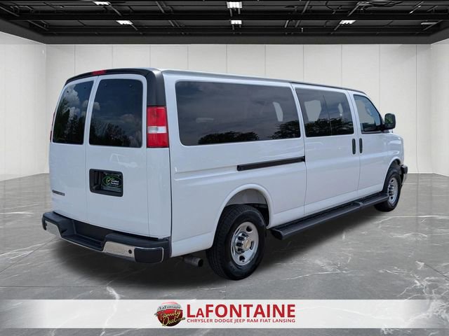 Used 2025 Chevrolet Express 3500 LT w/ LT Preferred Equipment Group RWD image 5