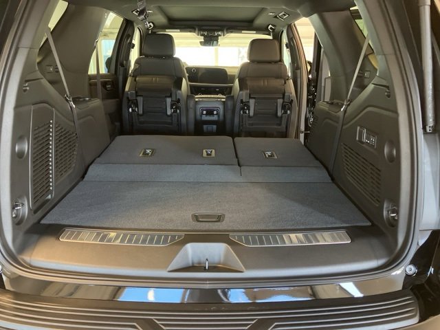 New 2025 Chevrolet Tahoe High Country image 8
