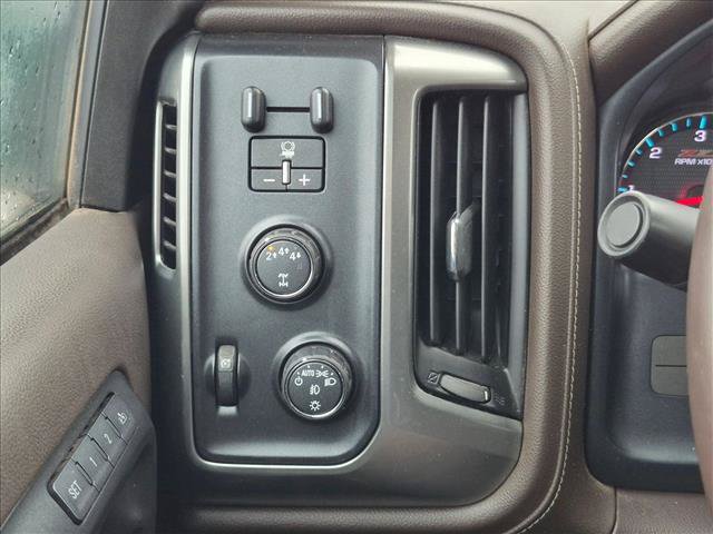 Used 2018 Chevrolet Silverado 2500 LTZ w/ LTZ Plus Package AWD/4WD image 12