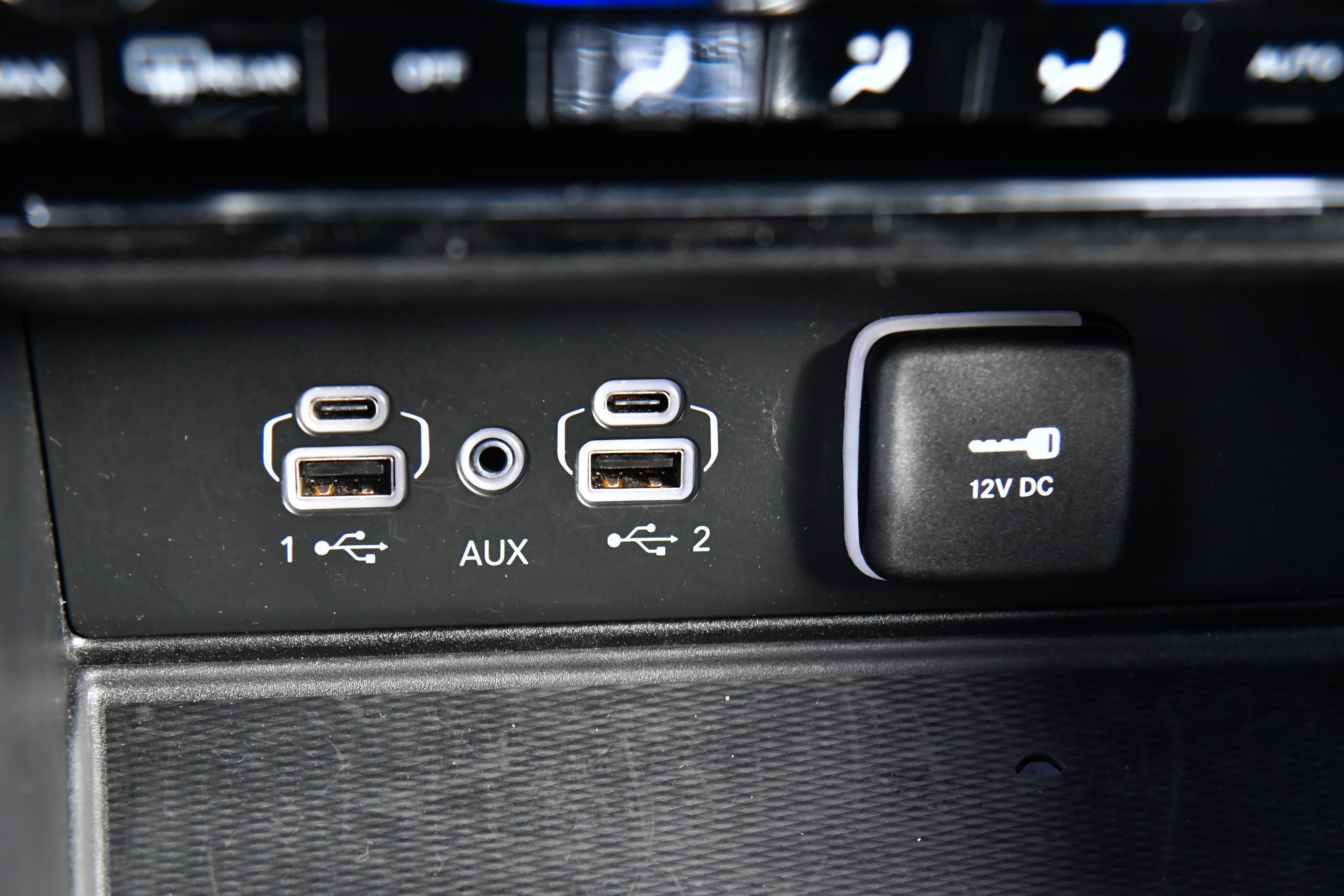 Used 2024 Jeep Grand Cherokee L Laredo image 28