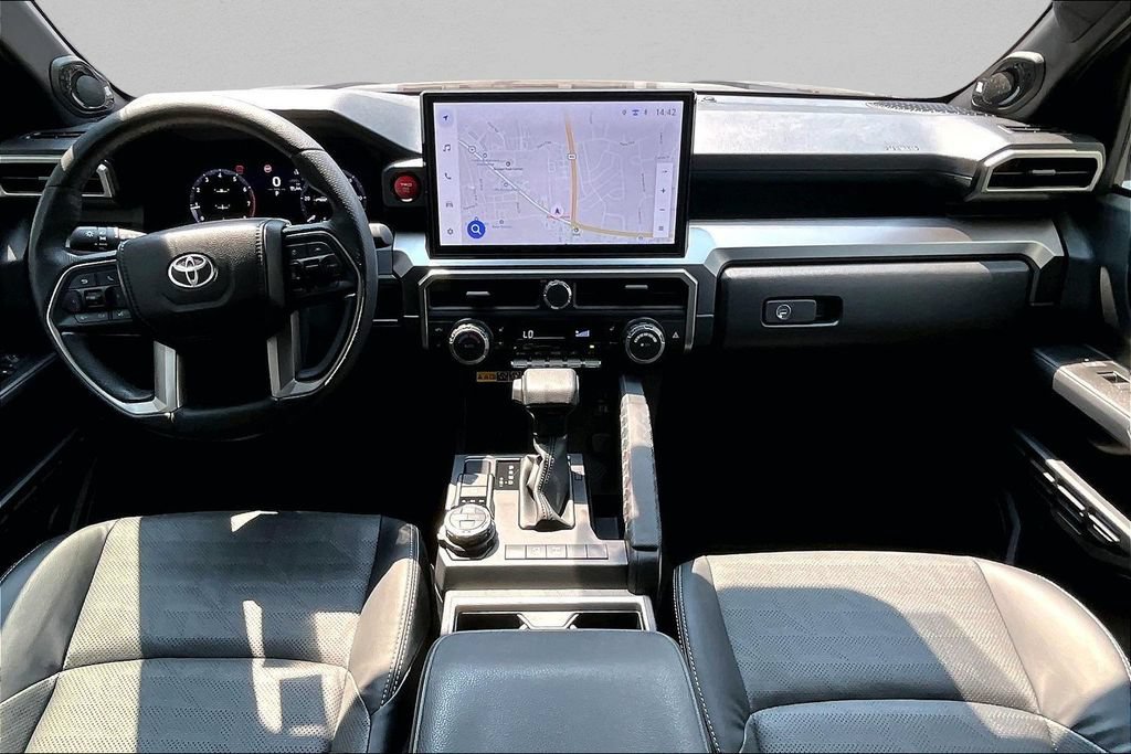 Certified 2025 Toyota 4Runner TRD Off-Road Premium AWD/4WD image 8