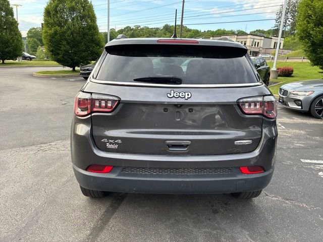 Used 2018 Jeep Compass Latitude w/ Popular Equipment Group AWD/4WD image 8