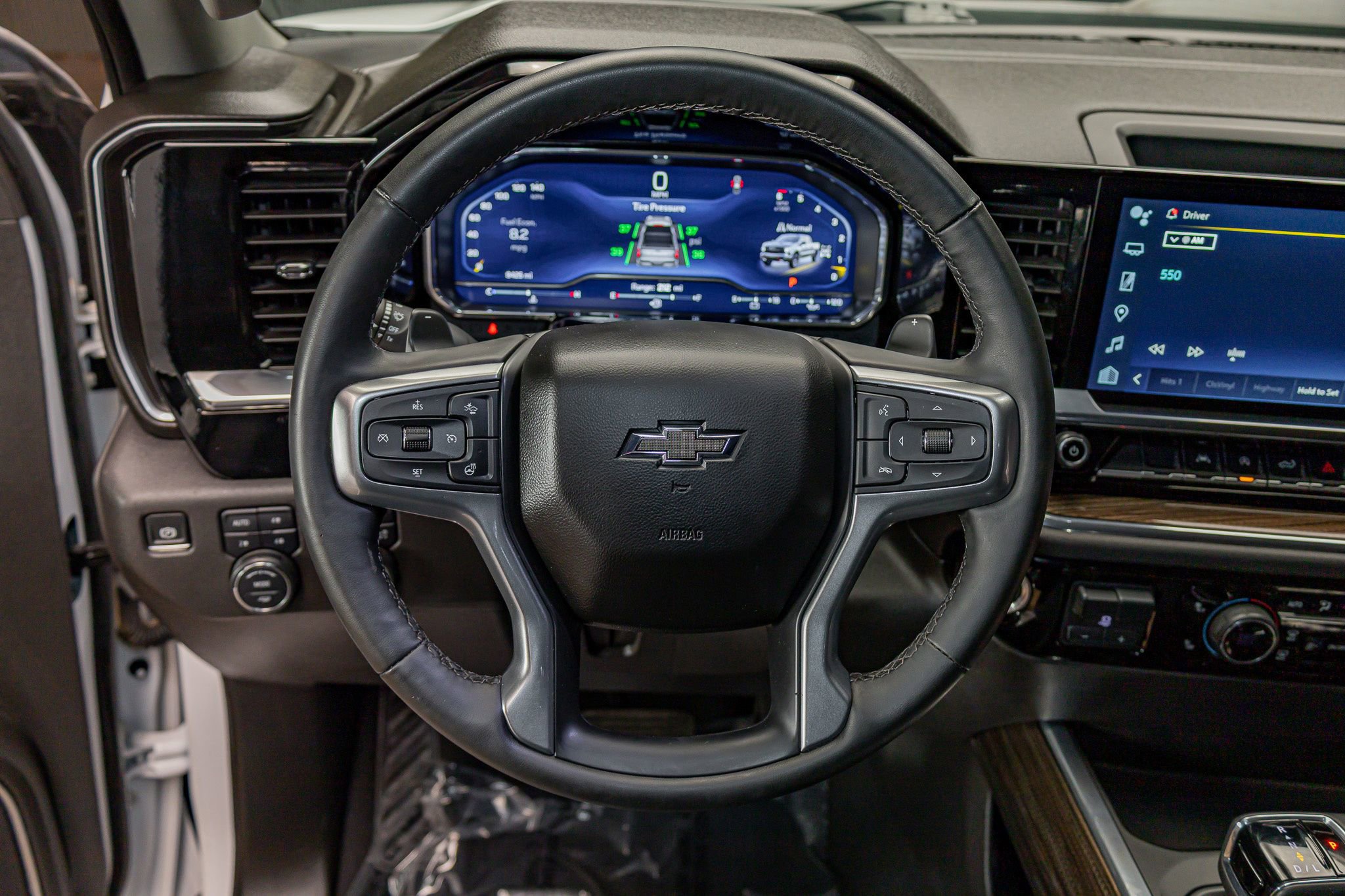 Used 2024 Chevrolet Silverado 1500 LT Trail Boss w/ Convenience Package II image 13