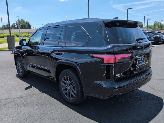 Certified 2025 Toyota Sequoia Platinum AWD/4WD image 5