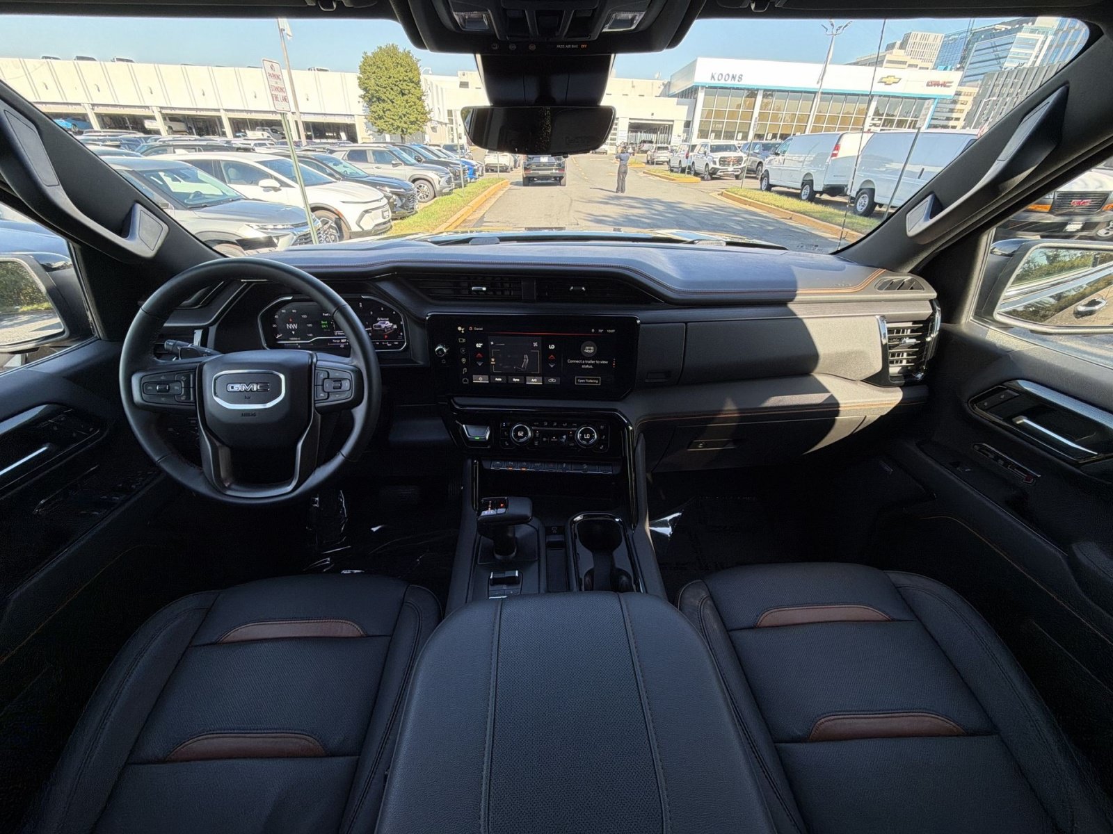 Used 2024 GMC Sierra 1500 AT4 w/ Technology Package AWD/4WD image 23