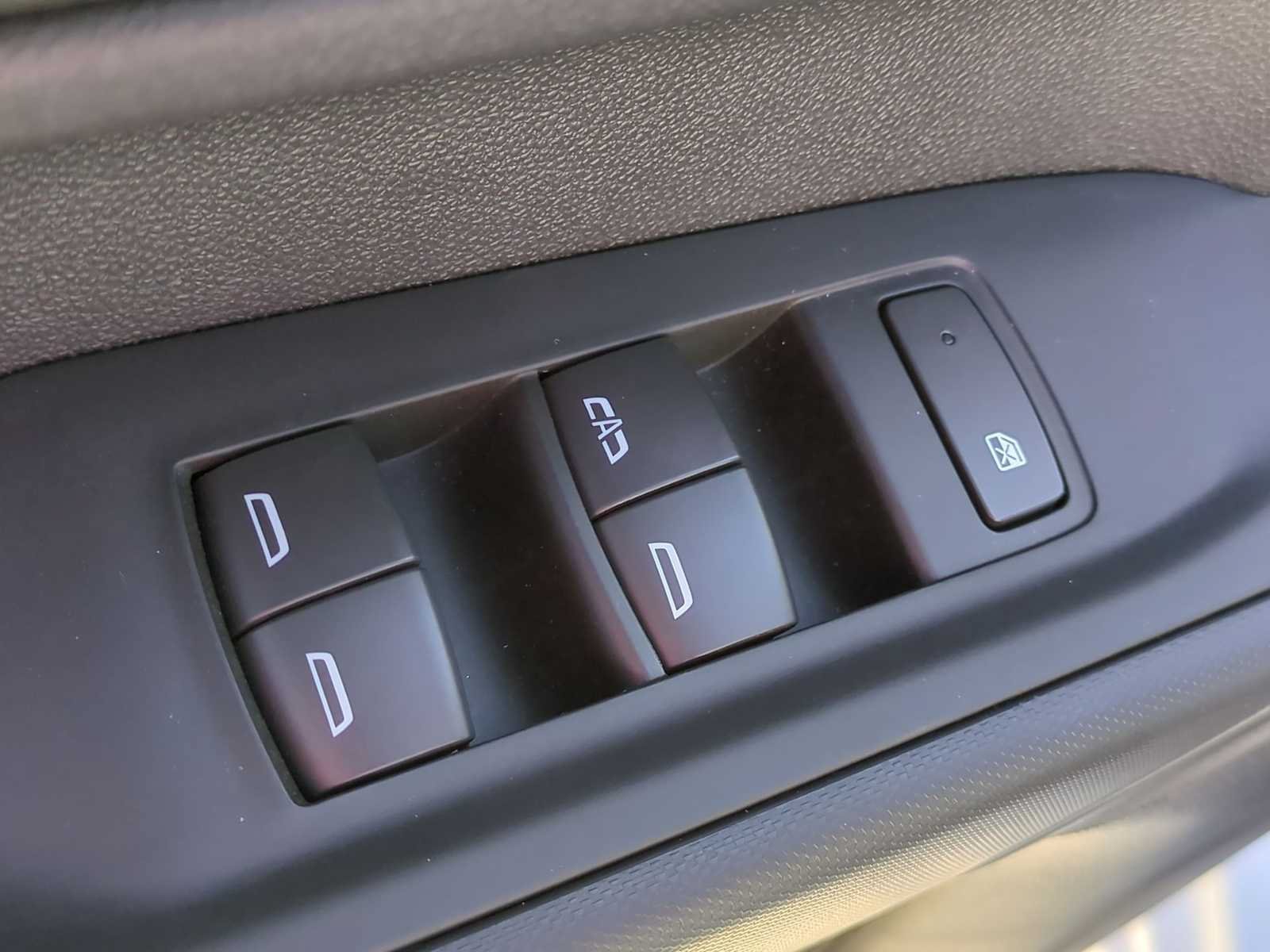 Used 2026 Chevrolet Silverado 1500 W/T image 11