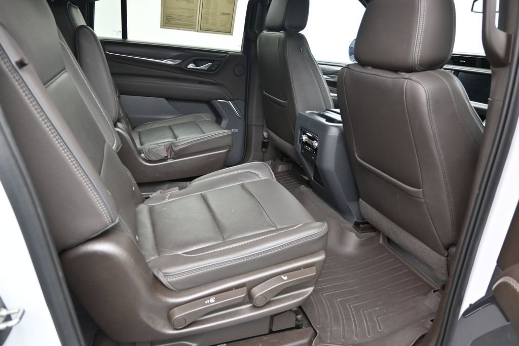 Used 2021 GMC Yukon XL Denali AWD/4WD image 28