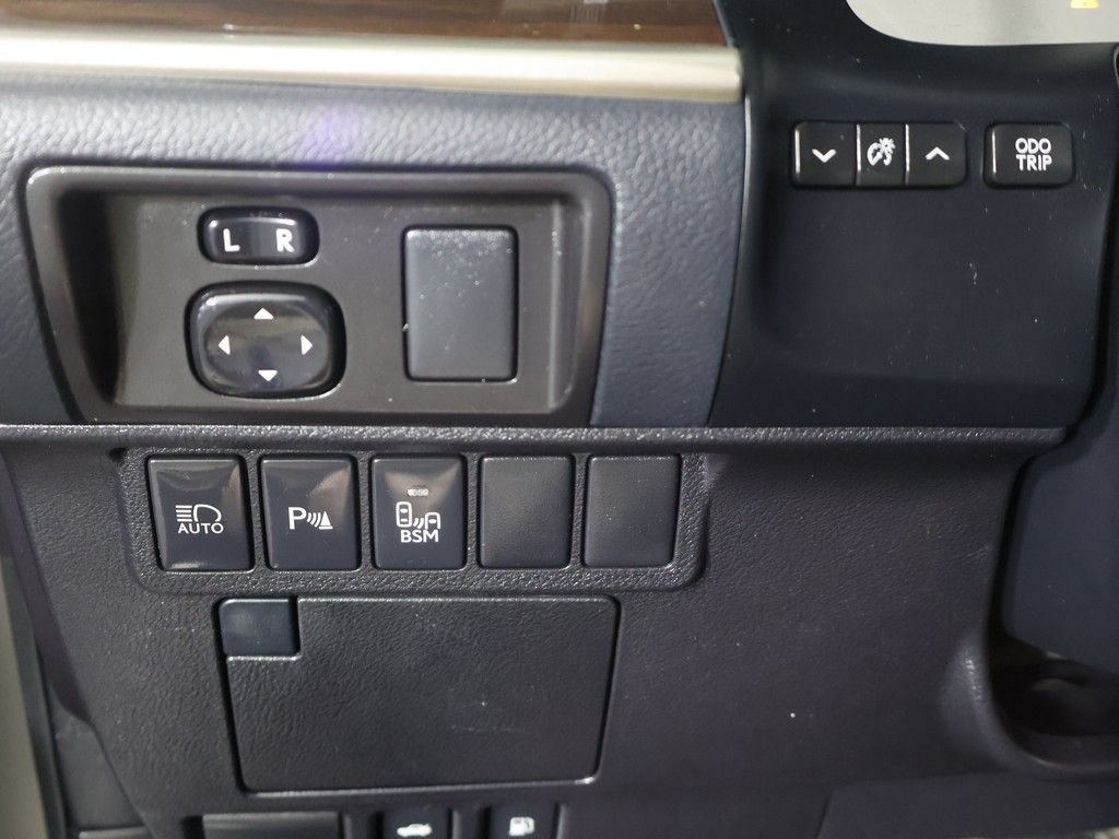 Used 2017 Lexus ES 350 w/ Luxury Package FWD image 37