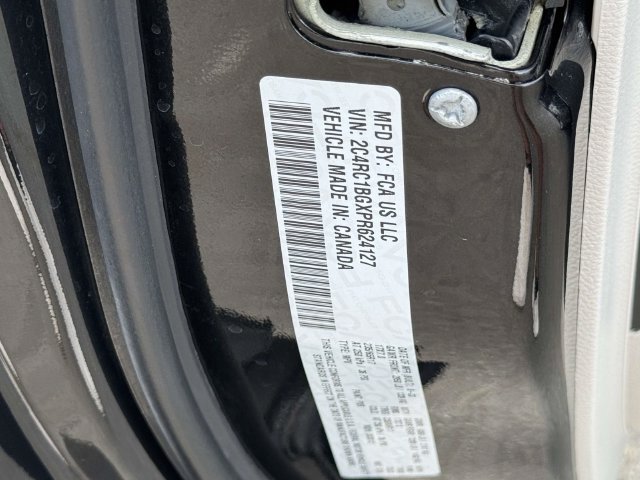 Used 2023 Chrysler Pacifica Touring-L FWD image 26
