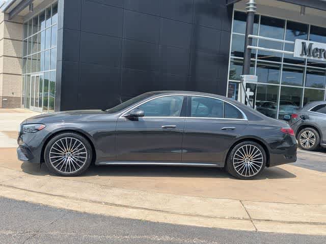 Used 2025 Mercedes-Benz E 350 4MATIC Sedan image 6