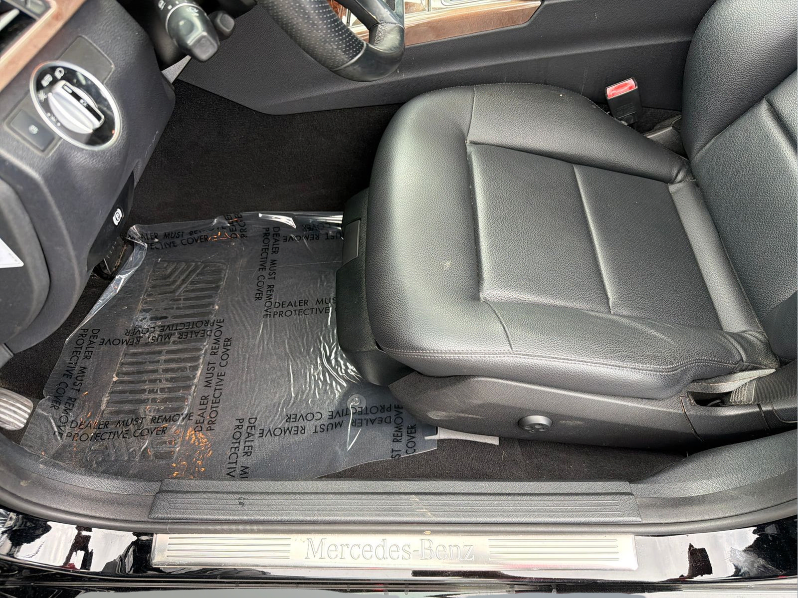 Used 2013 Mercedes-Benz E 350 Sedan image 29