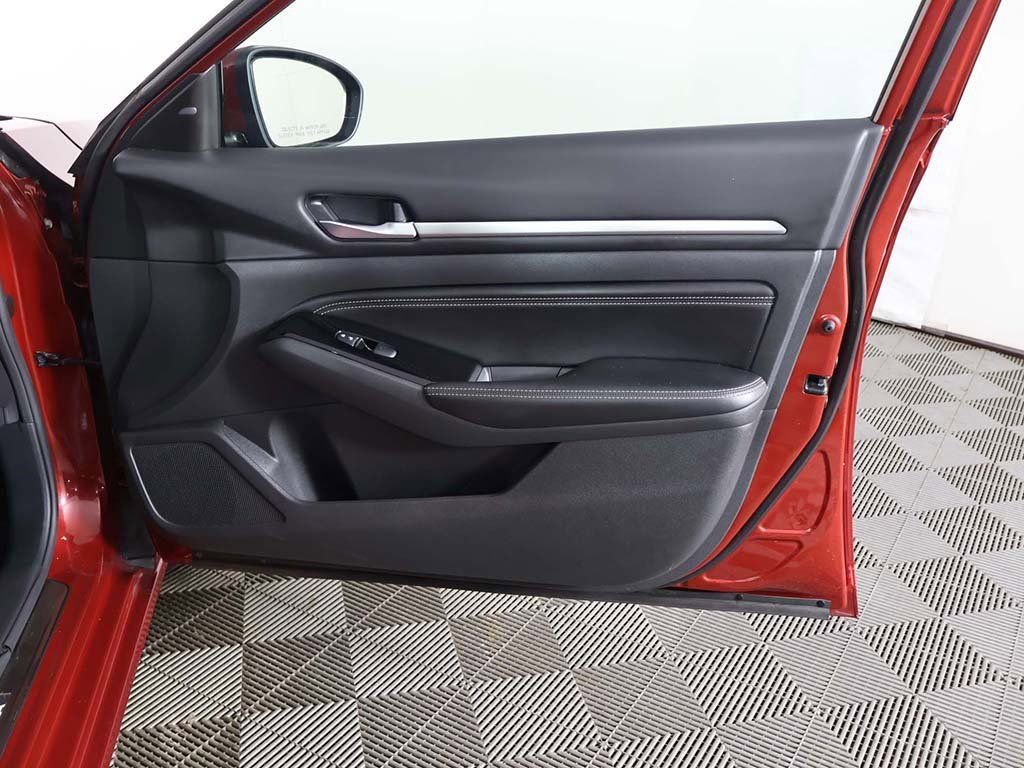 Used 2023 Nissan Altima 2.5 SL image 25