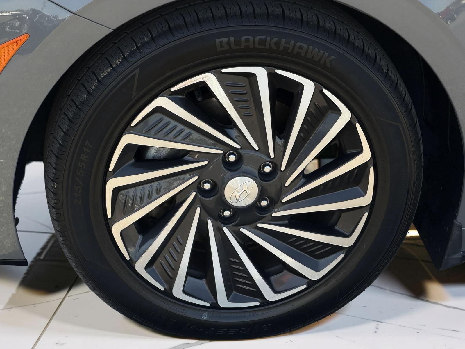 Used 2023 Hyundai Sonata SEL FWD image 5