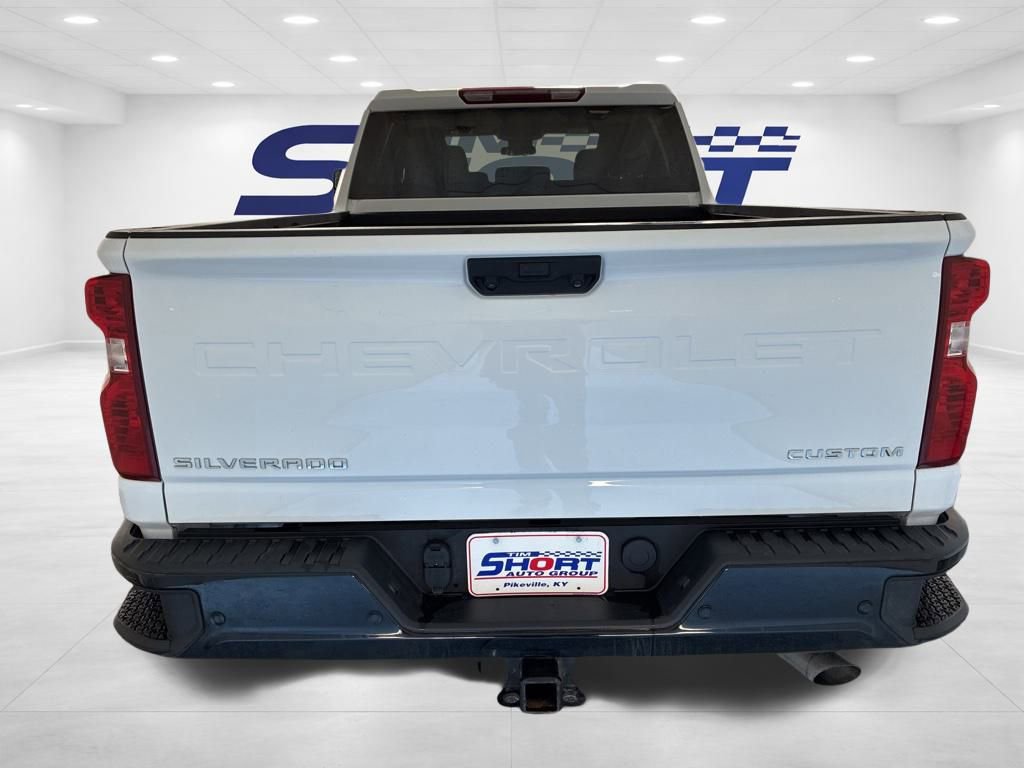 Used 2025 Chevrolet Silverado 2500 Custom w/ Custom Value Package image 6