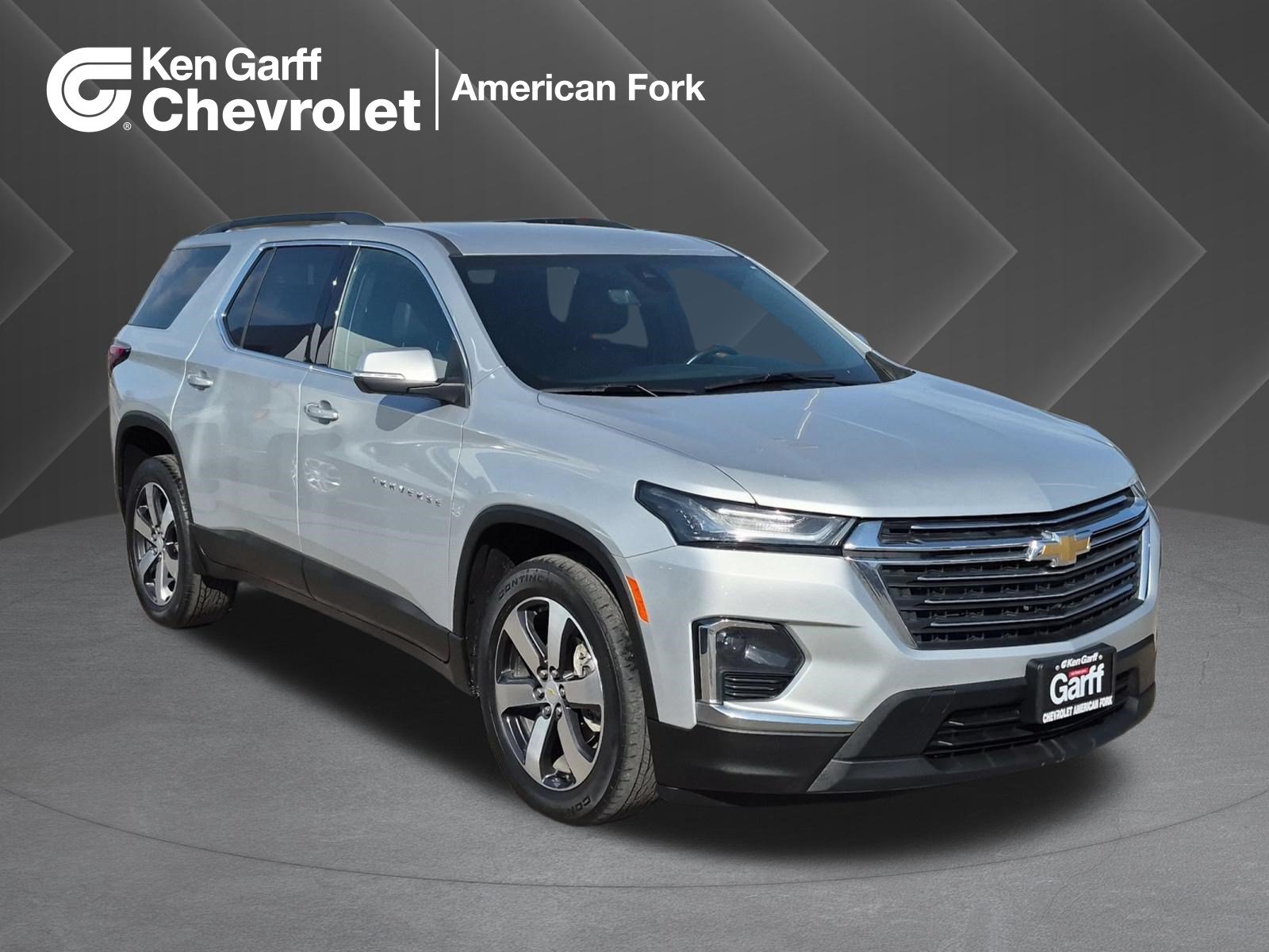 Used 2022 Chevrolet Traverse LT w/ LT Premium Package