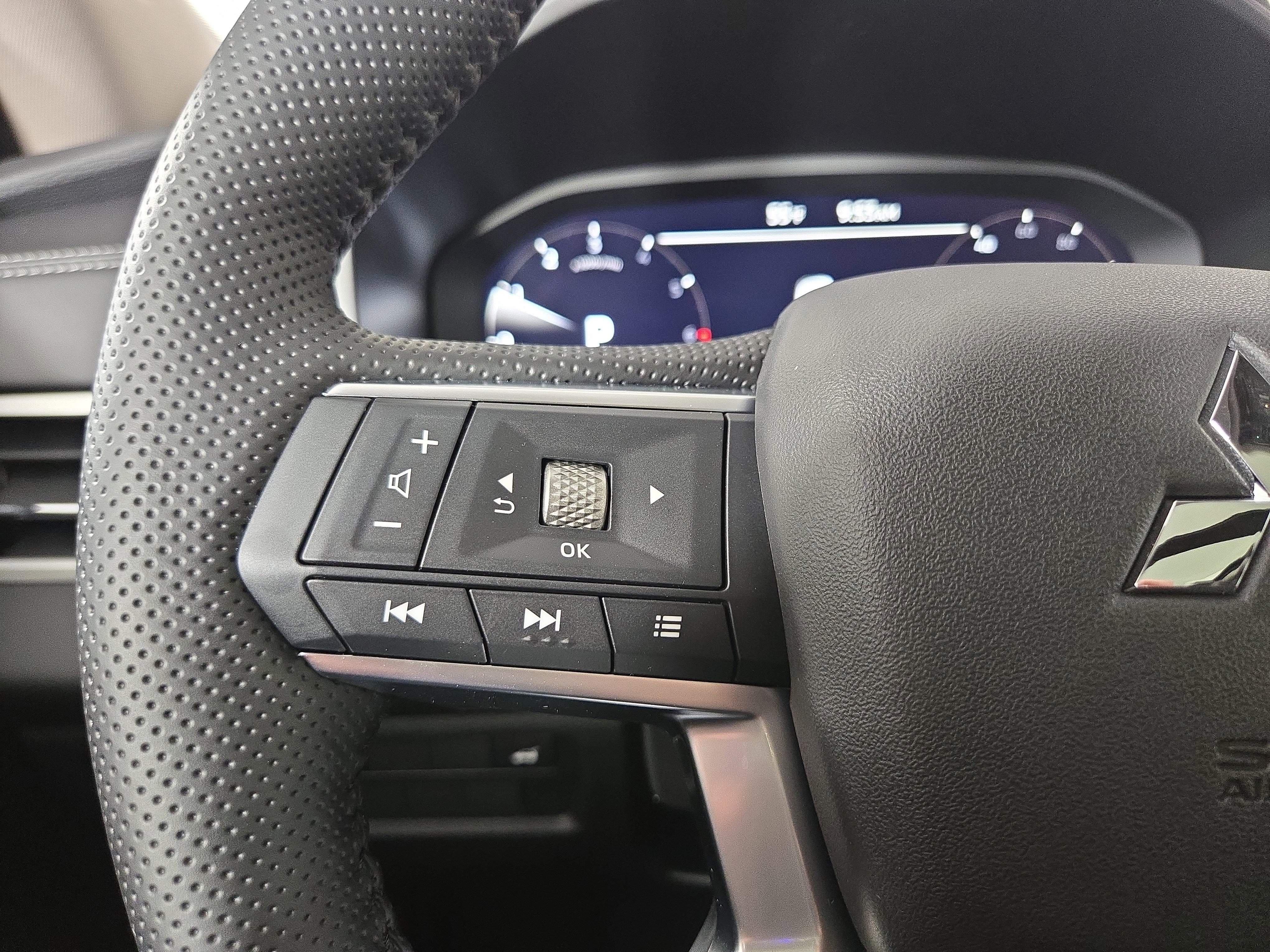 New 2026 Mitsubishi Outlander SE image 15