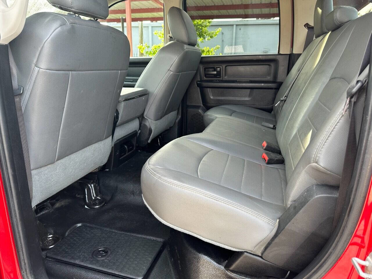 Used 2017 RAM 2500 Tradesman w/ Chrome Appearance Group image 7