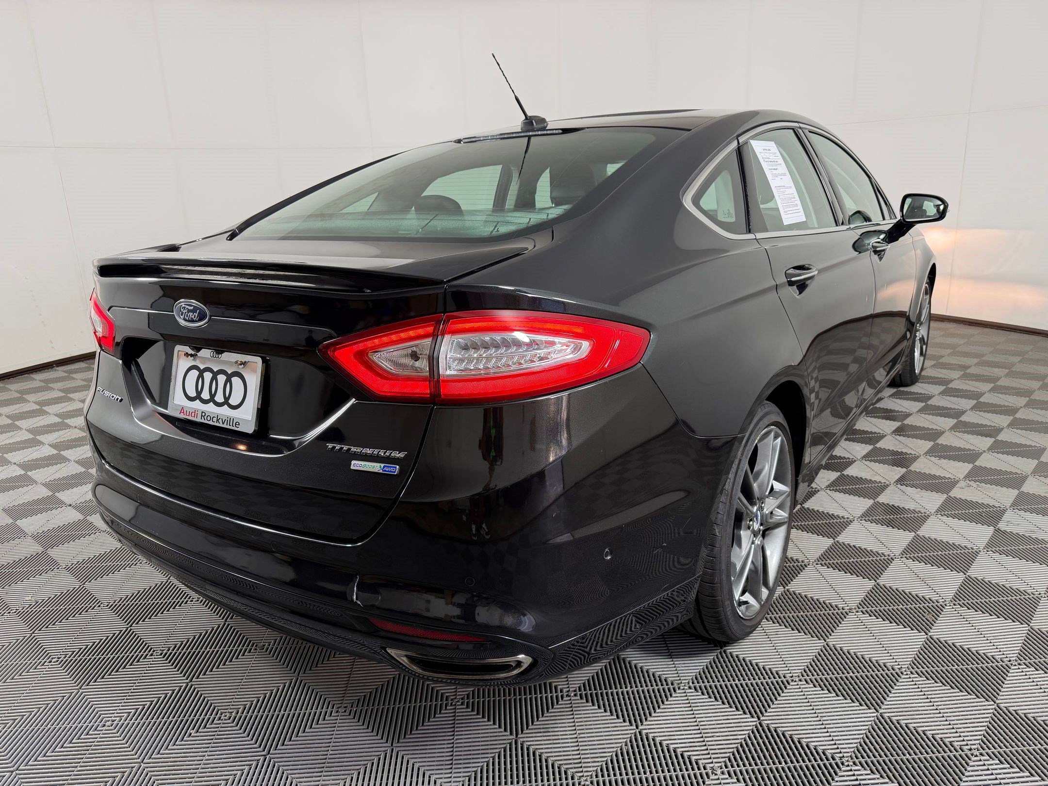 Used 2014 Ford Fusion Titanium AWD/4WD image 9