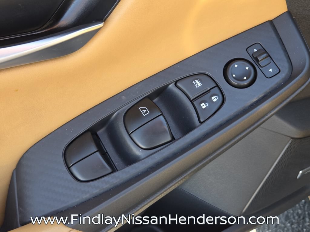 Used 2025 Nissan Sentra SV w/ SV Premium Package FWD image 21
