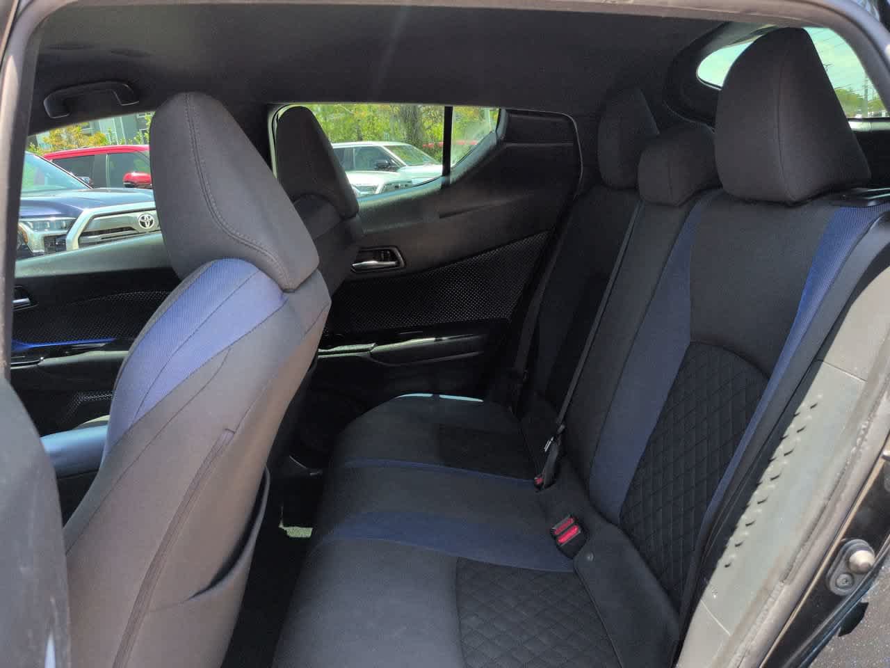 Used 2021 Toyota C-HR XLE FWD image 13