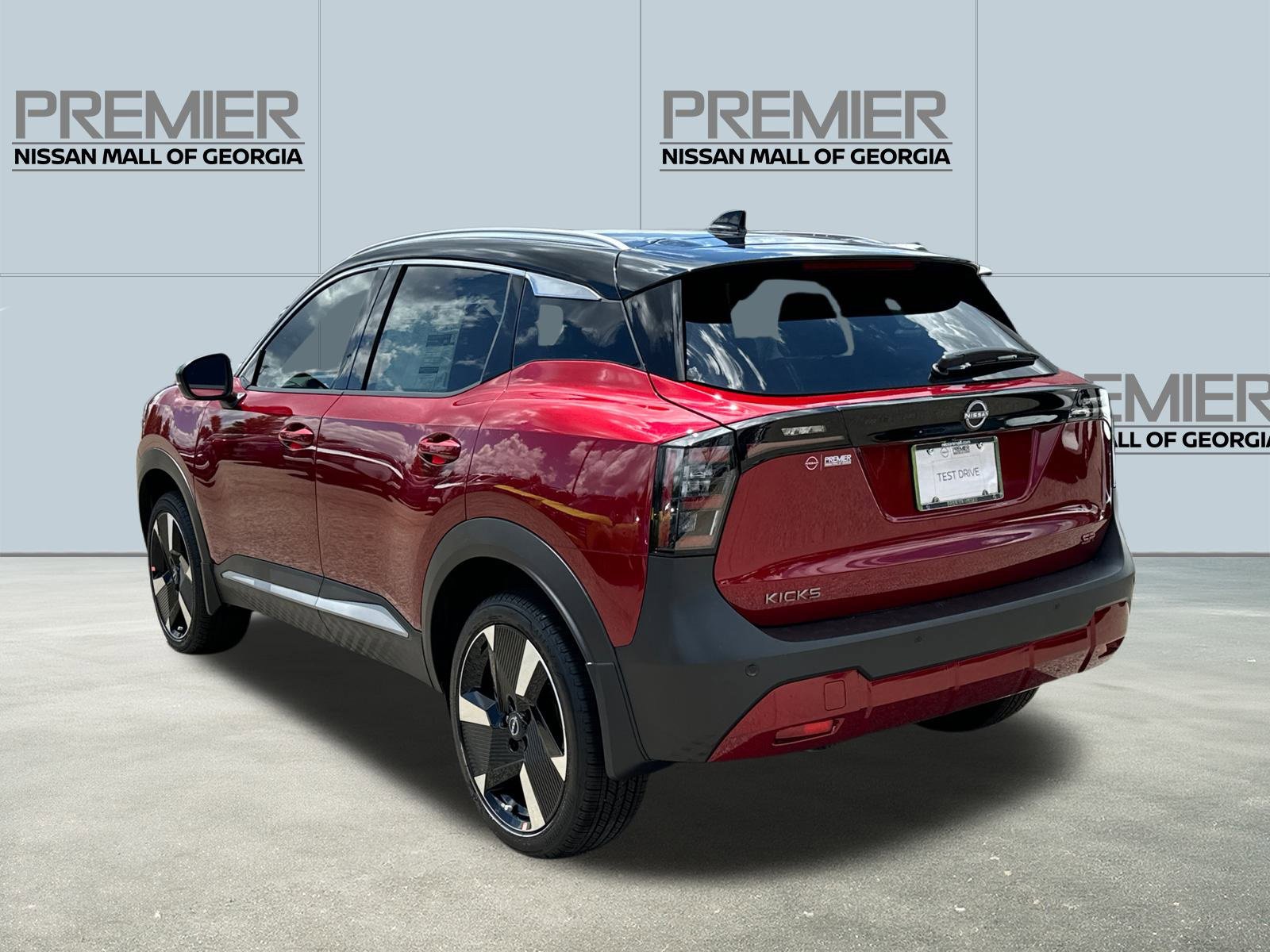 New 2025 Nissan Kicks SR w/ Interior Electronics Package image 7