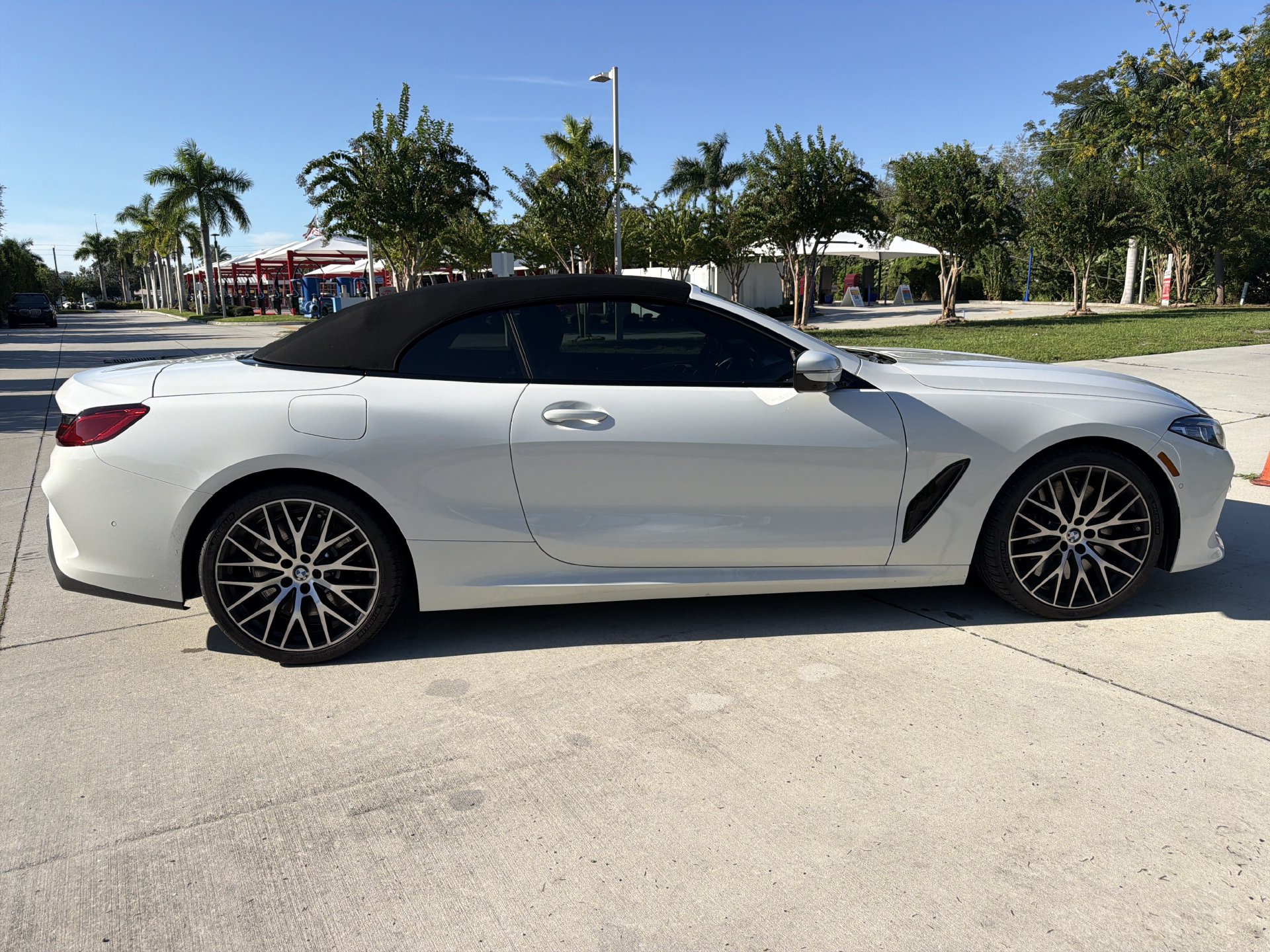 Used 2026 BMW 840i xDrive Convertible AWD/4WD image 3