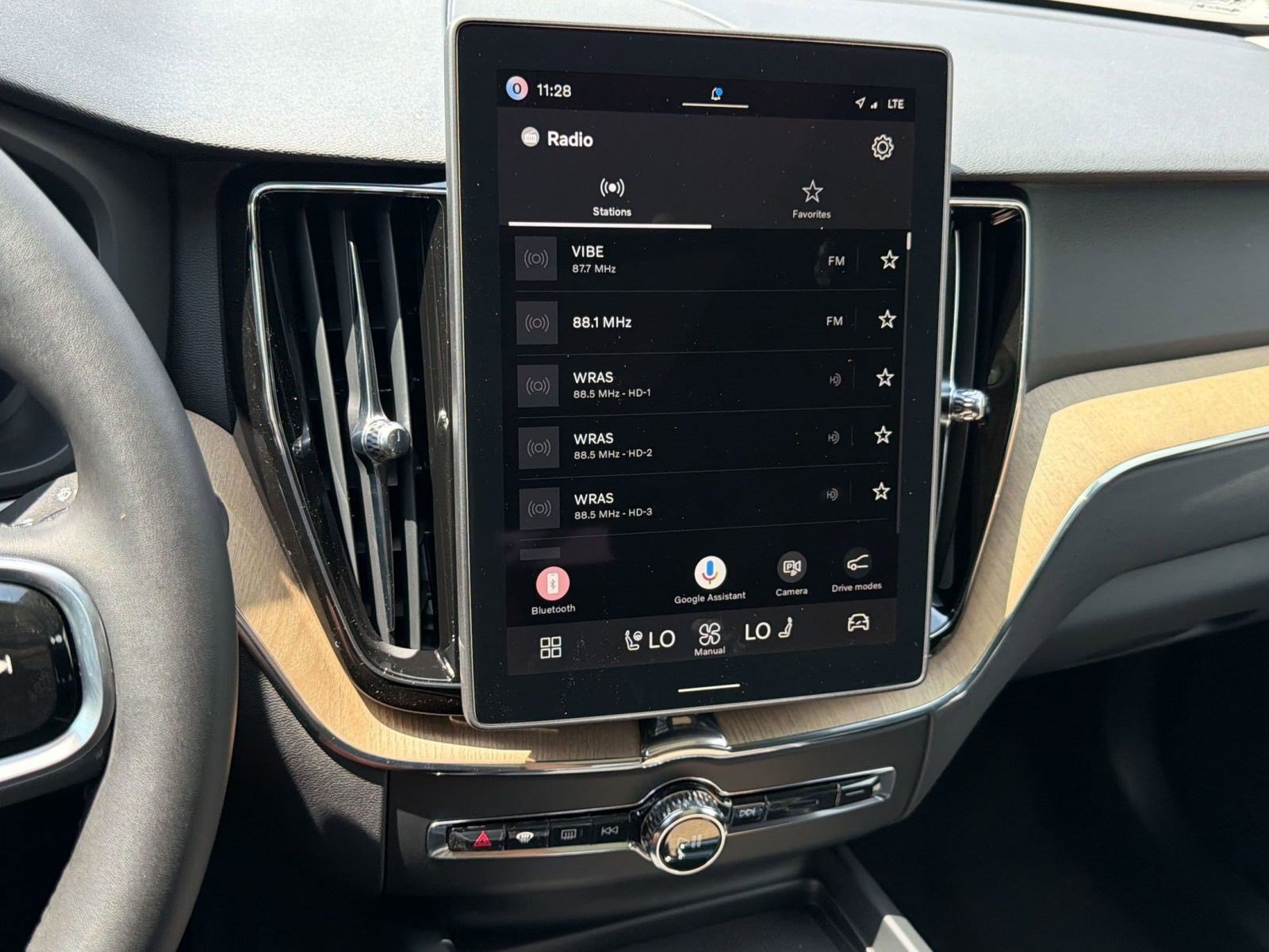 New 2026 Volvo XC60 B5 Plus w/ Climate Package AWD/4WD image 21
