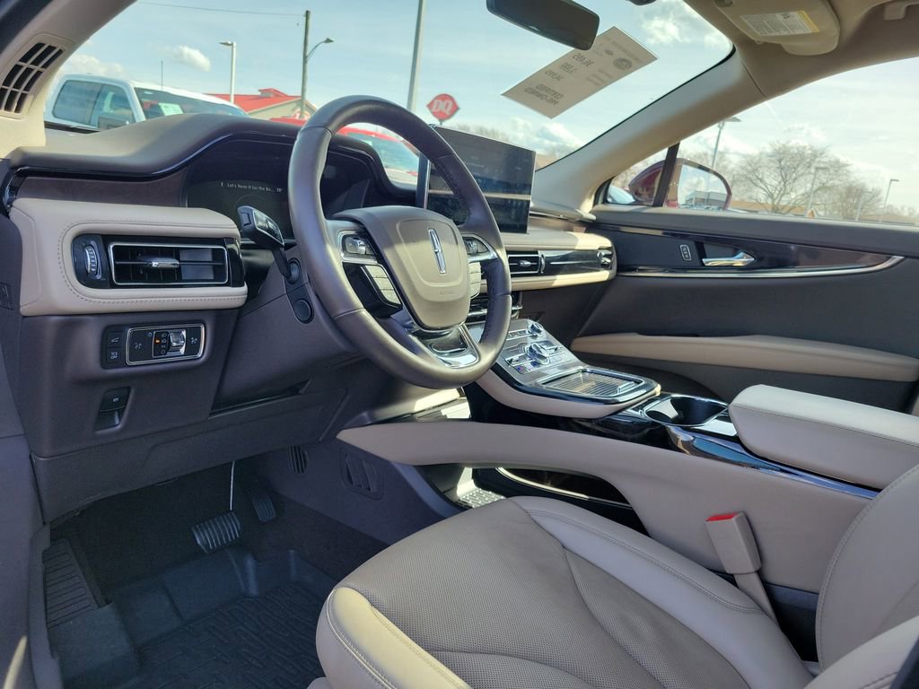 Certified 2022 Lincoln Nautilus Reserve image 21