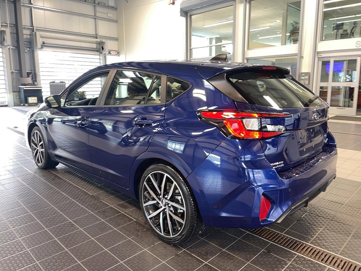 Used 2025 Subaru Impreza 2.0i Sport AWD/4WD image 17