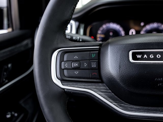 Used 2022 Jeep Wagoneer Series III w/ Premium Group I image 15