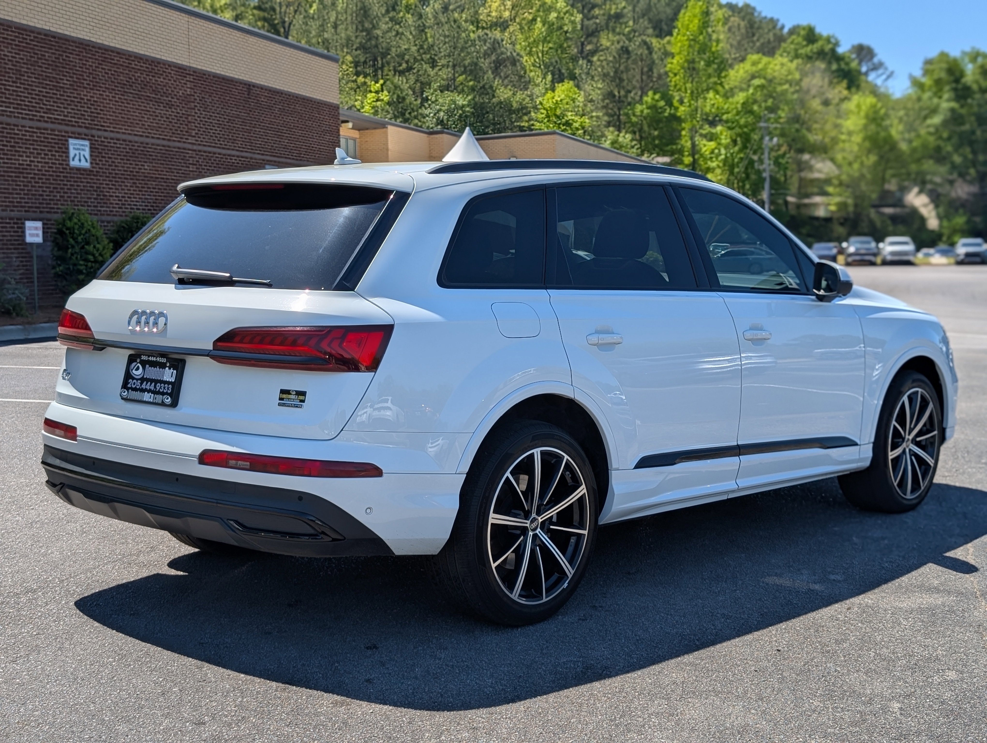 Used 2022 Audi Q7 3.0T Premium Plus w/ Premium Plus Package AWD/4WD image 9