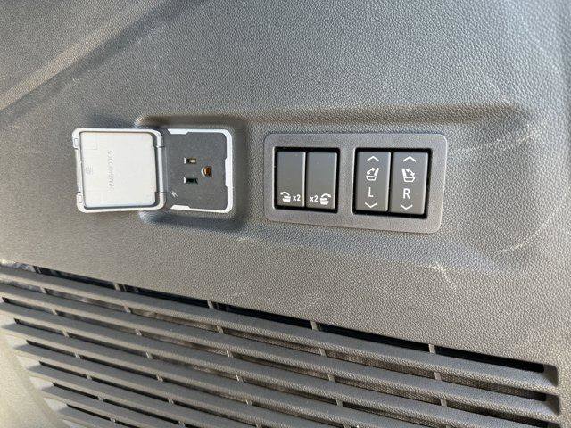 New 2026 GMC Yukon XL Denali w/ Sun & Power Step Package image 18