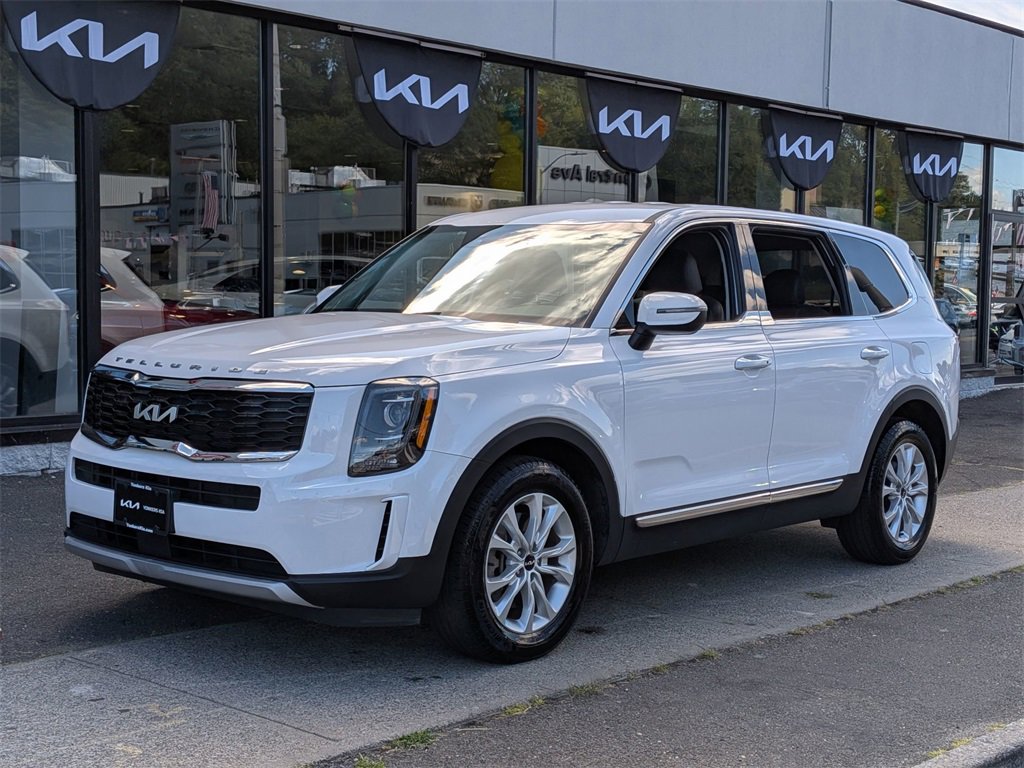 Certified 2022 Kia Telluride LX image 1