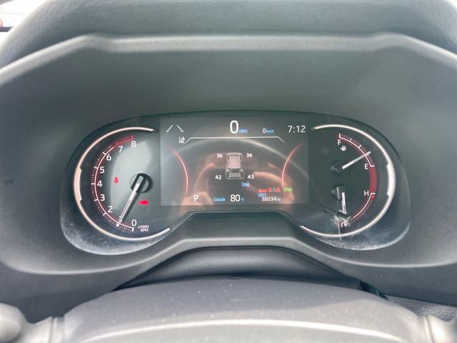 Used 2025 Toyota RAV4 XLE AWD/4WD image 9