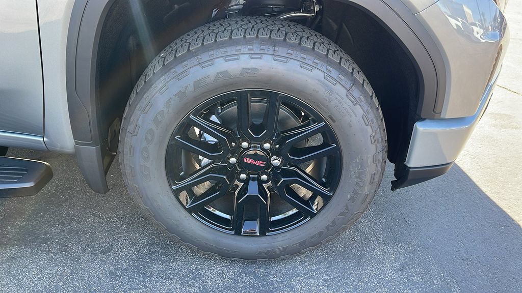 New 2026 GMC Sierra 1500 Elevation w/ Elevation Premium Package AWD/4WD image 9