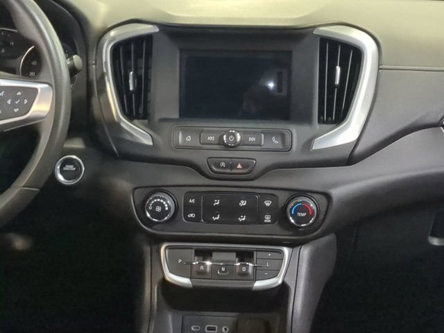 Used 2024 GMC Terrain SLE FWD image 17