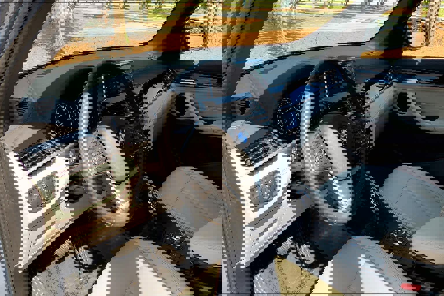 Used 2020 BMW X1 xDrive28i w/ Premium Package image 17