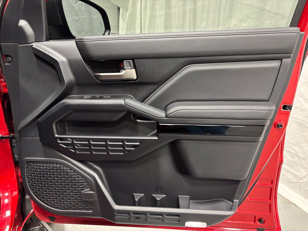 Used 2025 Toyota 4Runner Limited AWD/4WD image 56