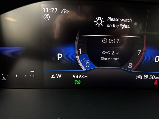 Used 2024 Volkswagen Tiguan SE R-Line image 28