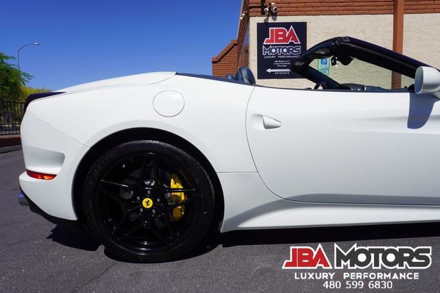 Used 2015 Ferrari California T image 92