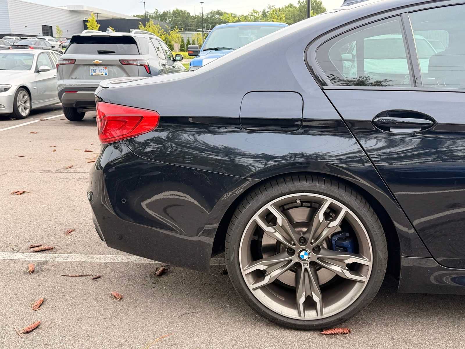 Used 2020 BMW M550i xDrive w/ Dynamic Handling Package AWD/4WD image 9