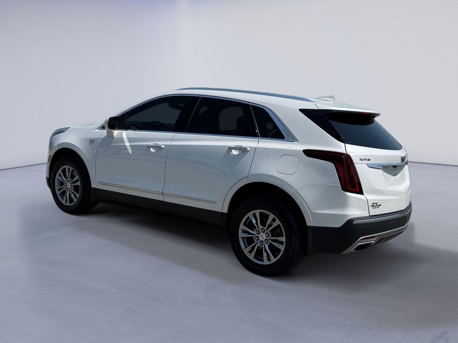 Used 2021 Cadillac XT5 Premium Luxury w/ LPO, Floor Liner Package AWD/4WD image 9