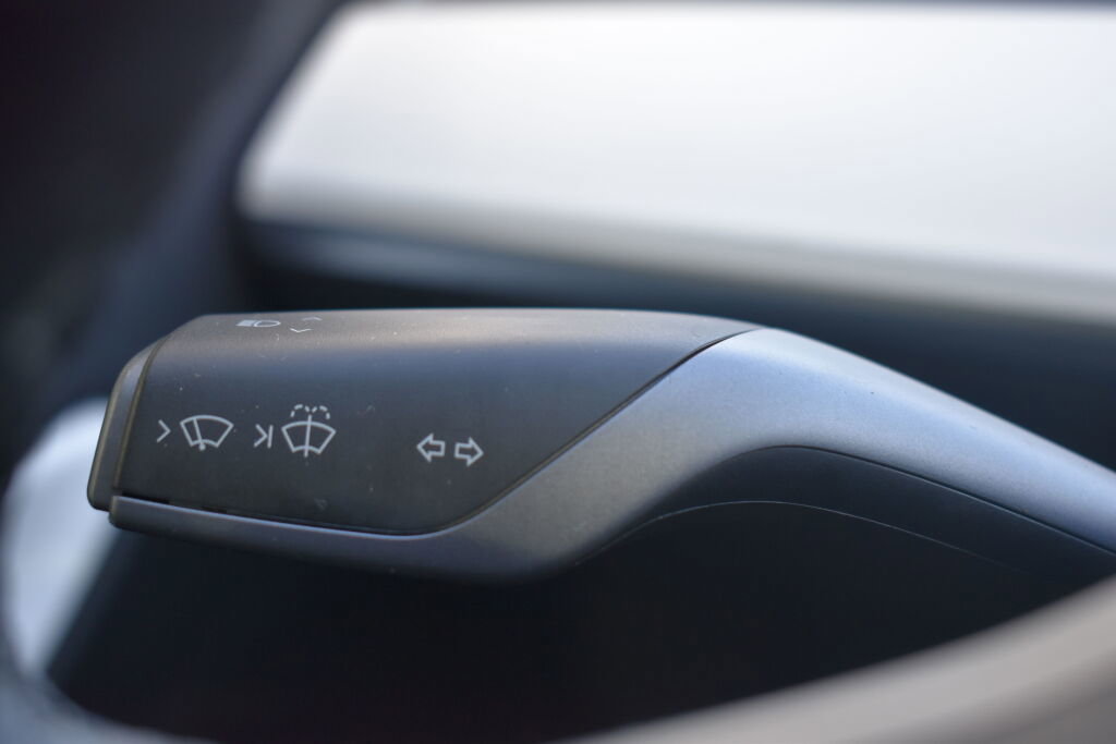 Used 2021 Tesla Model Y 2WD image 10