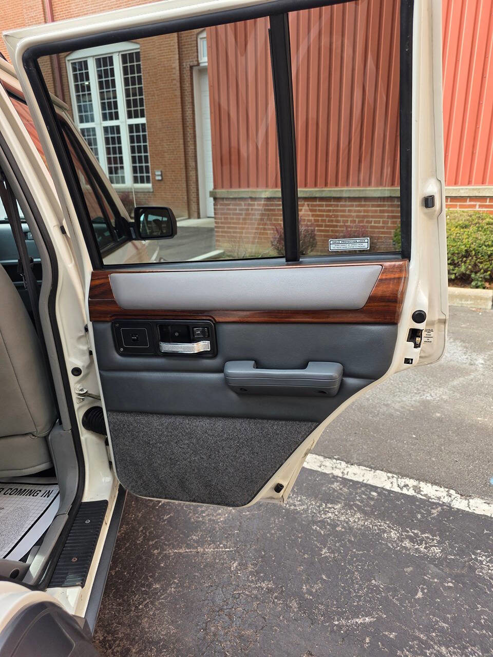 Used 1996 Jeep Cherokee 4WD 4-Door image 28