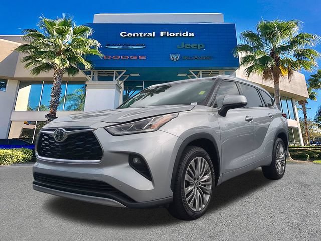 Used 2021 Toyota Highlander Platinum FWD image 9